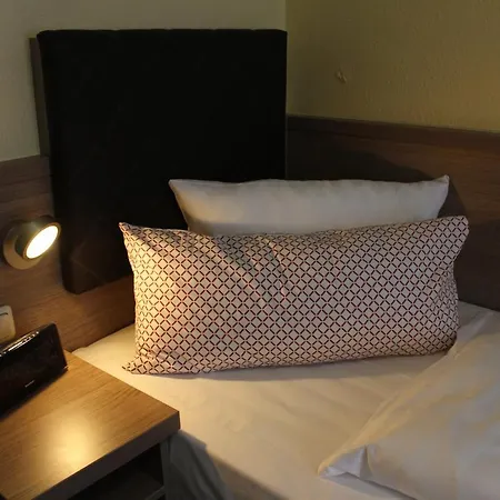 Zur Guten Quelle 게스트하우스 슈베린